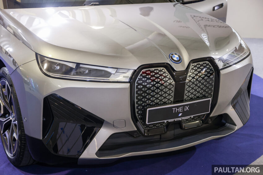 2024 BMW iX xDrive50 Sport 新车实拍！取消镭射头灯、全景式玻璃天窗；充电效能提升，便宜6.2万售RM465k起 249827