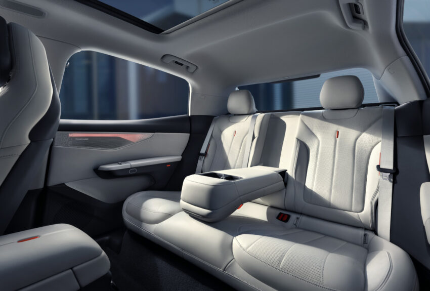 Lynk & Co 领克07 EM-P PHEV 四门房车中国首发, 1.5L四缸涡轮引擎搭配电动马达, 纯电续航里程最长可达102公里 251568