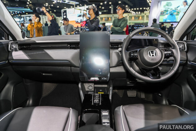 Honda e:N1 EV 亮相曼谷车展, 纯电版本的 Honda HR-V, 续航里程500公里, 45分钟充电至80%, 在泰国组装生产