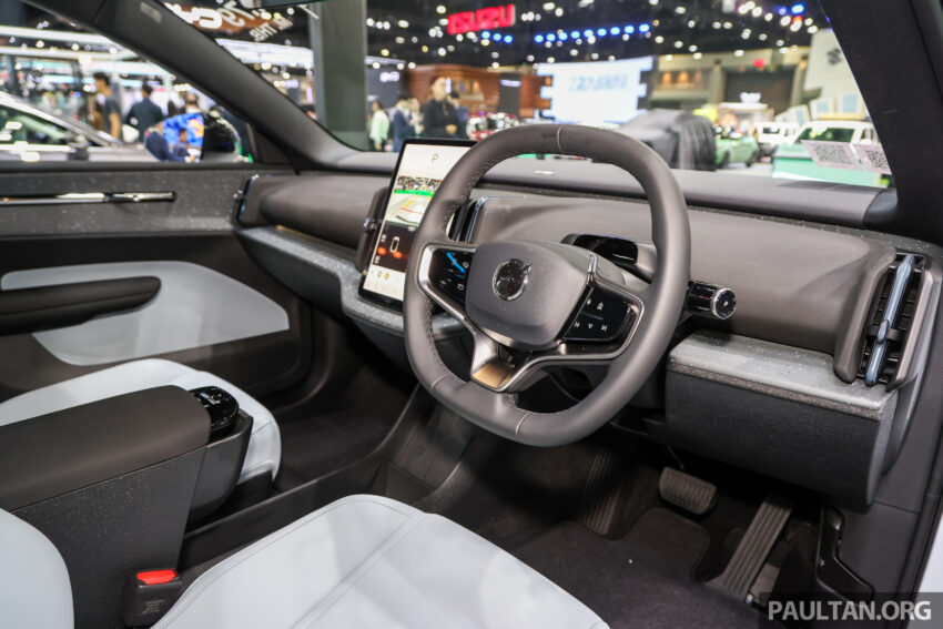 Volvo EX30 EV 亮相曼谷车展, 分标准与性能三个版本, 最快3.6秒破百, 续航里程最长480公里, 原厂确认即将引进大马 252519