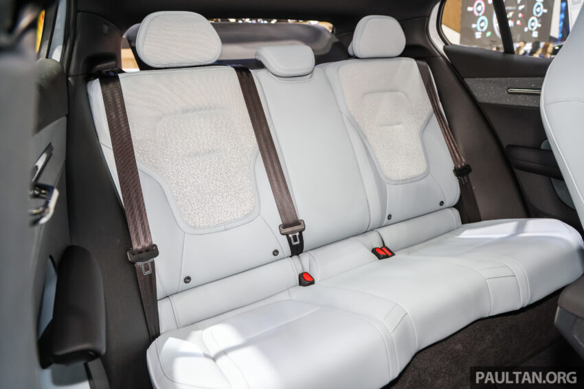 Volvo EX30 EV 亮相曼谷车展, 分标准与性能三个版本, 最快3.6秒破百, 续航里程最长480公里, 原厂确认即将引进大马 252523