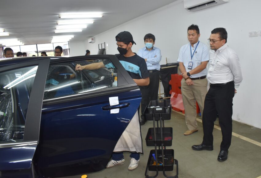 Proton 在Tanjung Malim生产线内开设汽车隔热膜安装中心, 为X90和S70安装原厂隔热膜, 未来将有更多新车款标配 252030