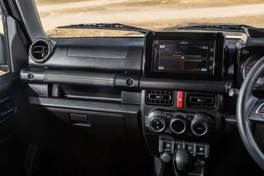 Suzuki Jimny Rainforest 与 Black Edition 开卖, 大马专属的特仕版, 价格比标准版更便宜, 售价16.9万和17.2万令吉 250291