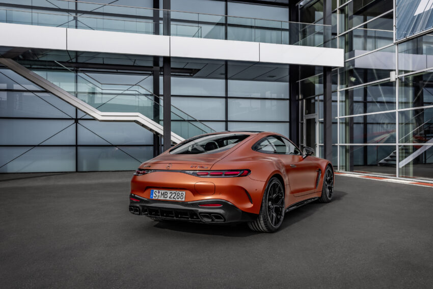 2024 Mercedes-AMG GT63S E Performance 全球首发！输出功率达816 PS马力，1,420 Nm峰值扭矩，2.8秒破百 256164
