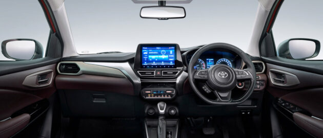 Toyota Urban Cruiser Taisor 印度首发, 与 Suzuki 合作的入门级小型跨界SUV, 有自然进气/涡轮增压汽油引擎可选