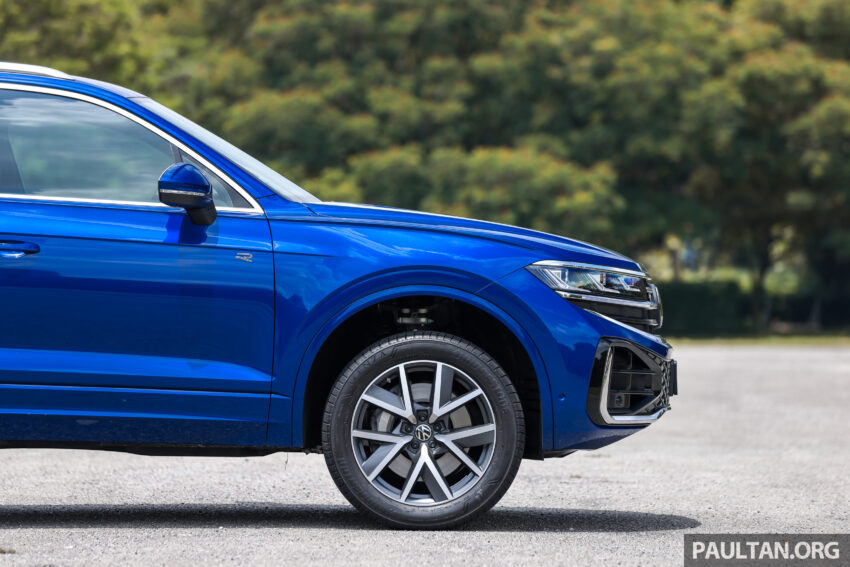 新车实拍: 2024 Volkswagen Touareg R-Line, 要价47.2万 255025
