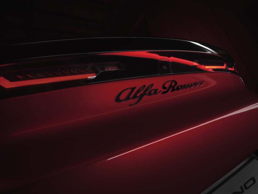 Alfa Romeo Milano 全球首发, 品牌最小跨界SUV, 有纯电动与微型油电版本可选, 纯电版本续航里程可达410公里 254936