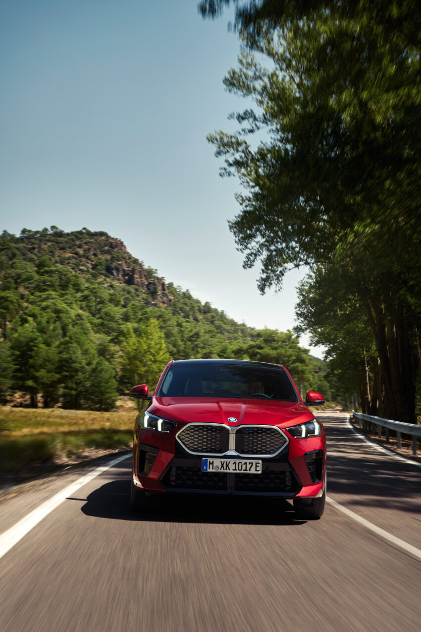 2024 BMW iX2 xDrive30 EV即将来马, 轿跑型纯电SUV开放订购, 5.6秒破百, 续航里程449公里, 售价从28.3万起 253733