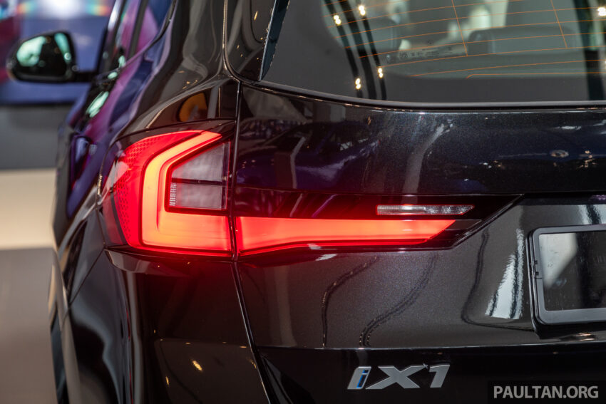 新车实拍: BMW iX1 eDrive20 M Sport 纯电SUV, 从25万起 257239