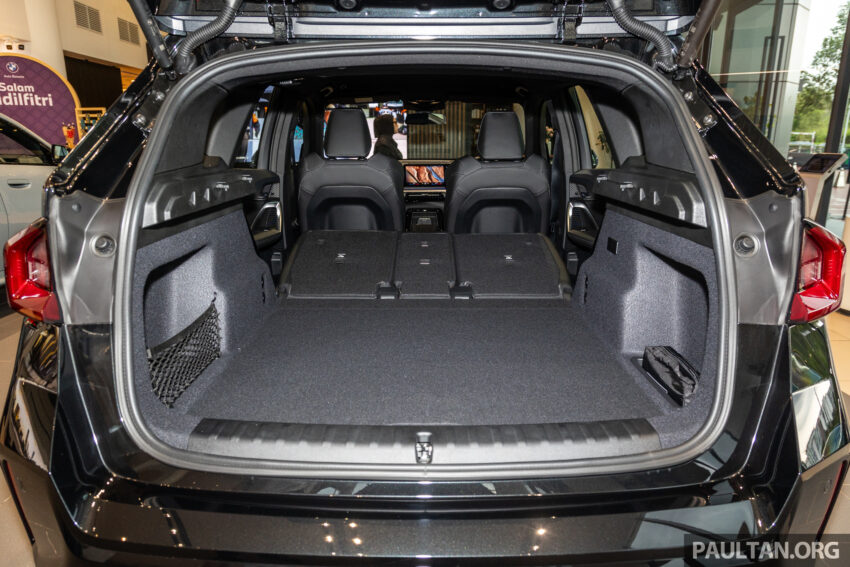 新车实拍: BMW iX1 eDrive20 M Sport 纯电SUV, 从25万起 257345