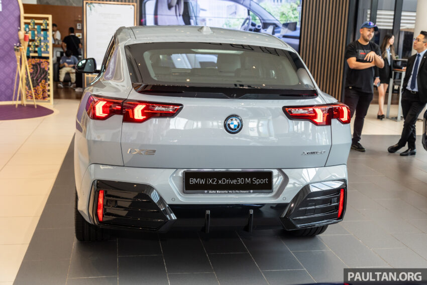2024 BMW iX2 xDrive30 M Sport 陈列室实拍, 从28.3万起 257358
