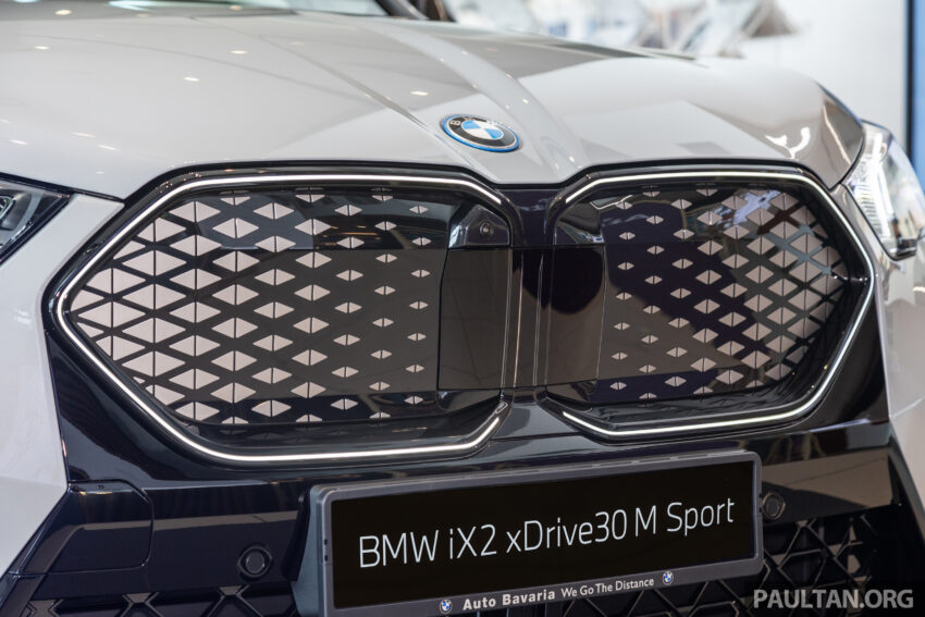 2024 BMW iX2 xDrive30 M Sport 陈列室实拍, 从28.3万起 257362