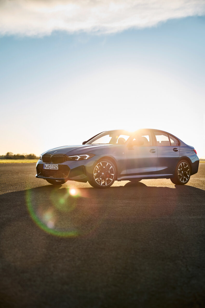 2024 BMW 3系列小改动, 新设计方向盘与新轮圈, 330e PHEV版本搭载更大容量电池, 纯电续航里程如今达101公里 260484