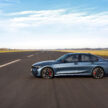 2024 BMW 3系列小改动, 新设计方向盘与新轮圈, 330e PHEV版本搭载更大容量电池, 纯电续航里程如今达101公里