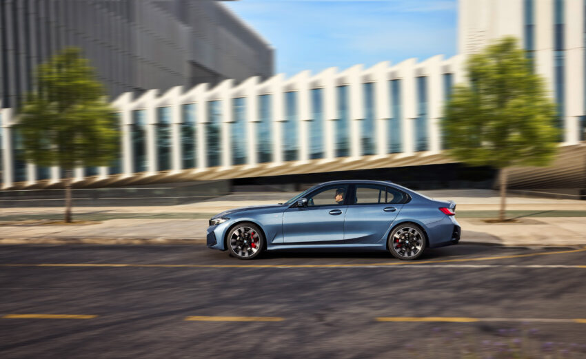2024 BMW 3系列小改动, 新设计方向盘与新轮圈, 330e PHEV版本搭载更大容量电池, 纯电续航里程如今达101公里 260480
