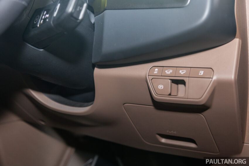 Kia EV9 纯电六/七人座SUV来马, 续航里程505公里, 5.3秒破百, 极速200km/h, 24分钟充电至80%, 售价从37万起 257171