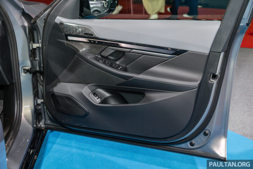 BMW i5 M60 xDrive 高性能纯电动四门房车来马, 3.8秒破百, 极速230km/h, 续航里程516公里, 开放接单价48万令吉 259516