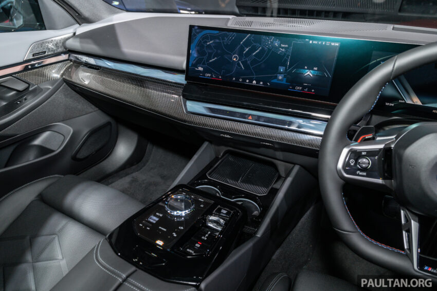 BMW i5 M60 xDrive 高性能纯电动四门房车来马, 3.8秒破百, 极速230km/h, 续航里程516公里, 开放接单价48万令吉 259499
