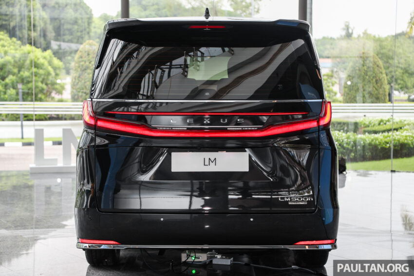 全新第二代 2024 Lexus LM 本地正式推出！提供 LM500h 四人座和 LM350h 七人座两种版本，售价RM1,228,000起 260227