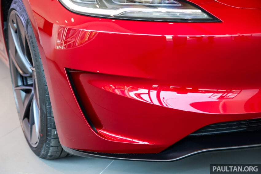 2024 Tesla Model 3 Performance 性能版本地陈列室实拍, 3.1秒破百, 极速261km/h, 续航里程528公里, 售价24.2万起 257950