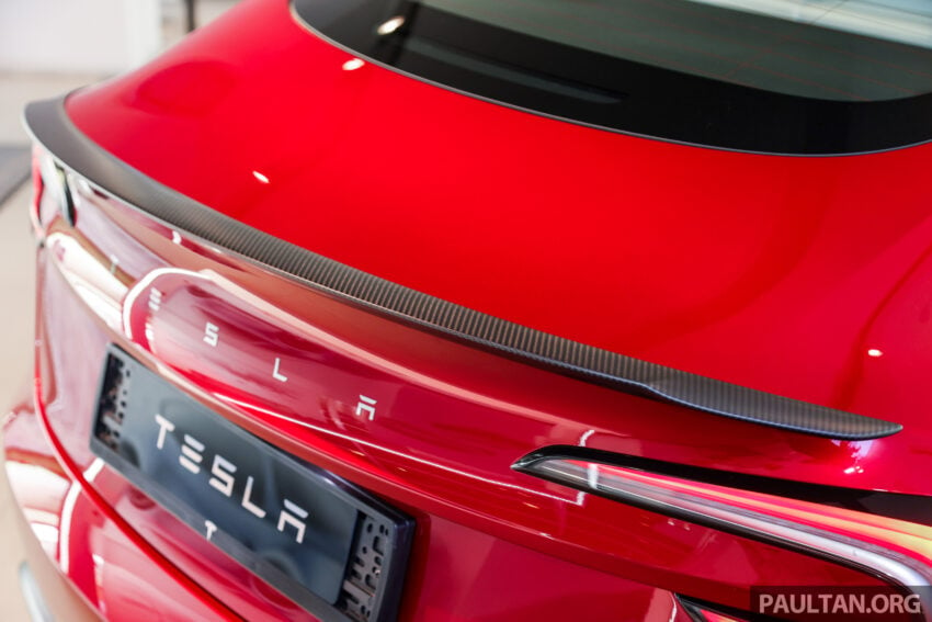 2024 Tesla Model 3 Performance 性能版本地陈列室实拍, 3.1秒破百, 极速261km/h, 续航里程528公里, 售价24.2万起 257970