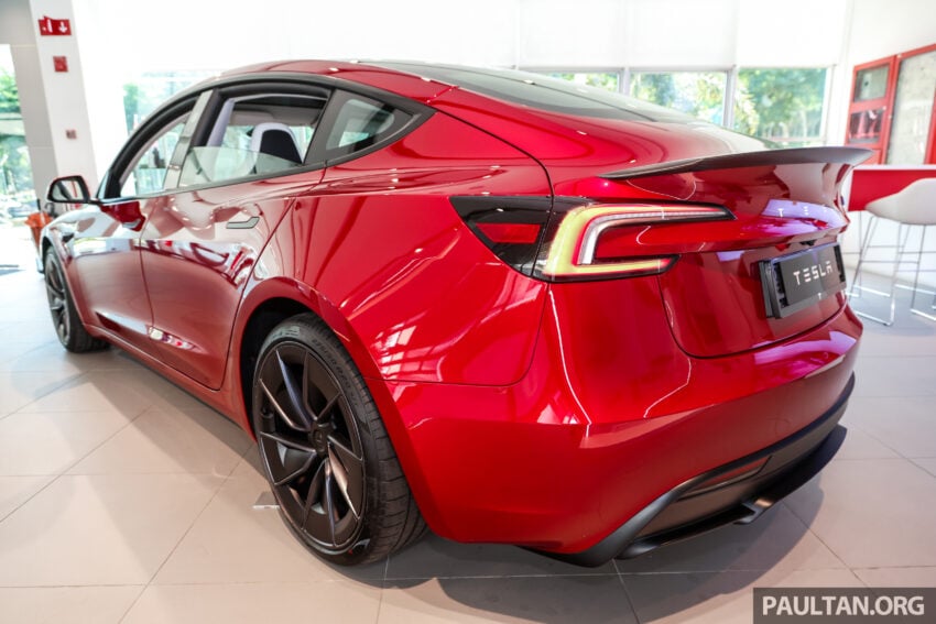2024 Tesla Model 3 Performance 性能版本地陈列室实拍, 3.1秒破百, 极速261km/h, 续航里程528公里, 售价24.2万起 257944