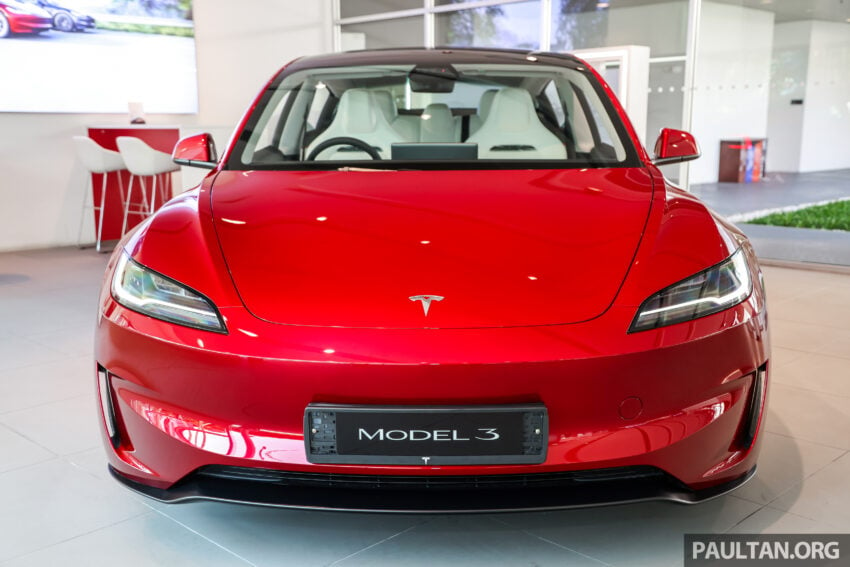 2024 Tesla Model 3 Performance 性能版本地陈列室实拍, 3.1秒破百, 极速261km/h, 续航里程528公里, 售价24.2万起 257945