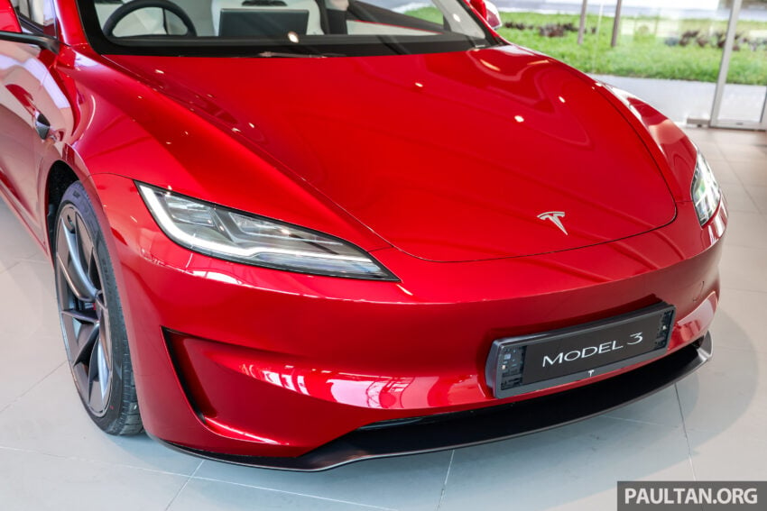 2024 Tesla Model 3 Performance 性能版本地陈列室实拍, 3.1秒破百, 极速261km/h, 续航里程528公里, 售价24.2万起 257948