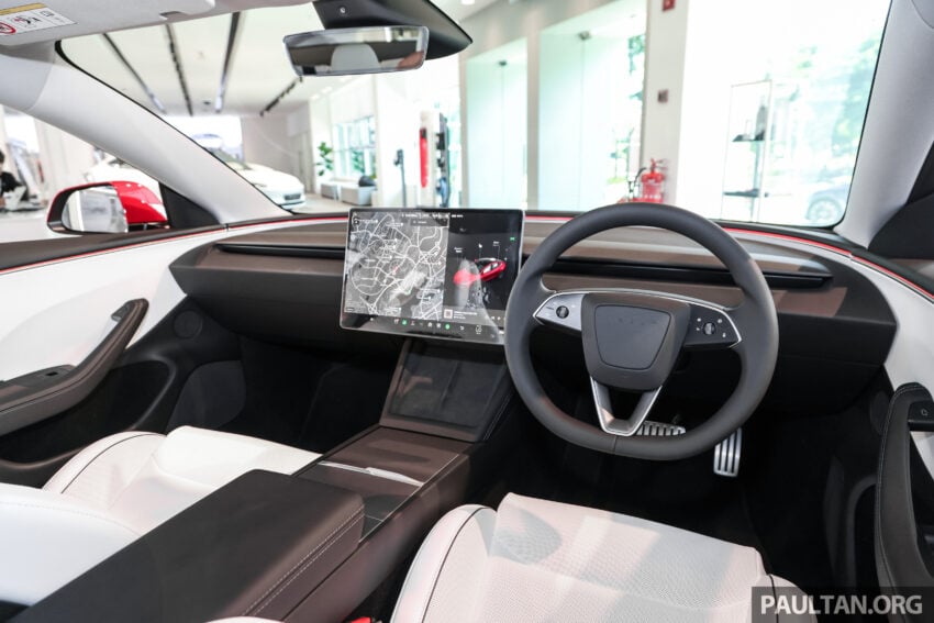 2024 Tesla Model 3 Performance 性能版本地陈列室实拍, 3.1秒破百, 极速261km/h, 续航里程528公里, 售价24.2万起 257998
