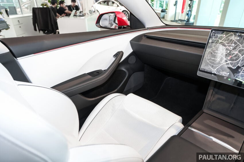 2024 Tesla Model 3 Performance 性能版本地陈列室实拍, 3.1秒破百, 极速261km/h, 续航里程528公里, 售价24.2万起 258000