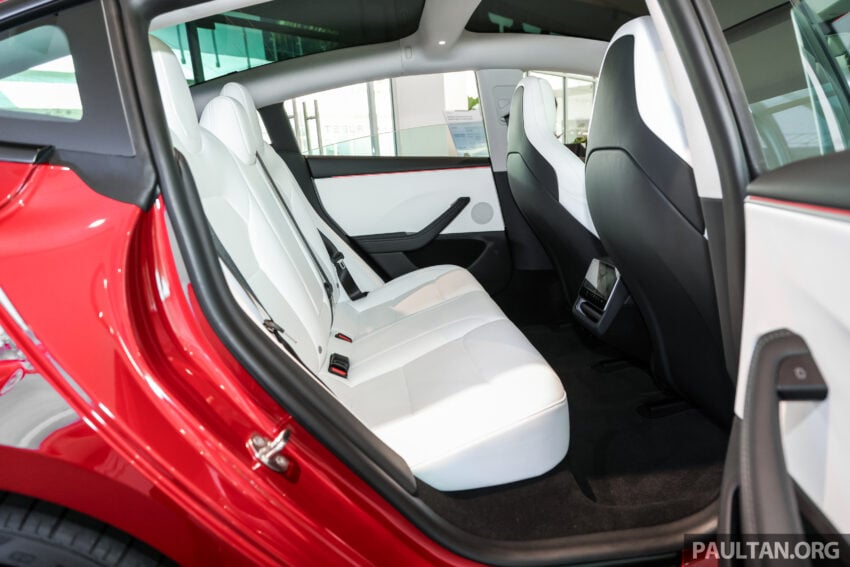 2024 Tesla Model 3 Performance 性能版本地陈列室实拍, 3.1秒破百, 极速261km/h, 续航里程528公里, 售价24.2万起 258014