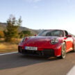 992 Porsche 911 小改款全球首发, 首次提供Hybrid油电版本, 综合动力541PS/610Nm, 只需3秒破百, 极速312km/h