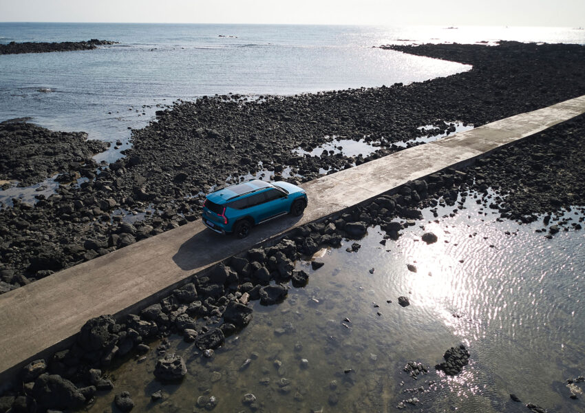 Kia EV9 纯电六/七人座SUV来马, 续航里程505公里, 5.3秒破百, 极速200km/h, 24分钟充电至80%, 售价从37万起 256903