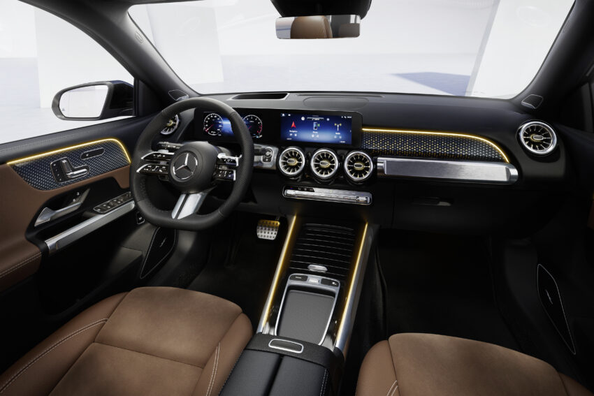原厂社媒发预告, 小改款 Mercedes-Benz GLB 系列将来马 260471