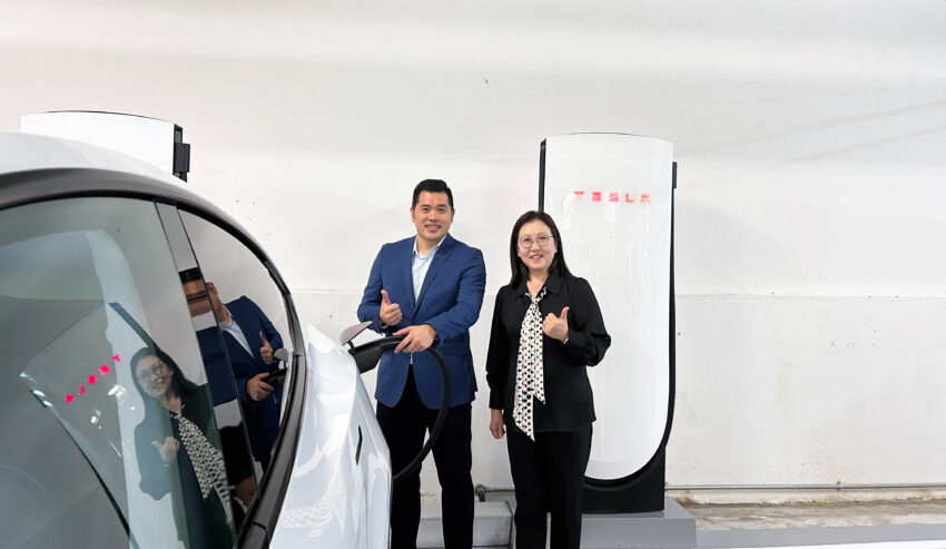 Tesla V4 超级充电桩首登大马！电缆更长，支持250 kW功率快充，充电15分钟行驶282公里；收费每千瓦时RM1.25 256999