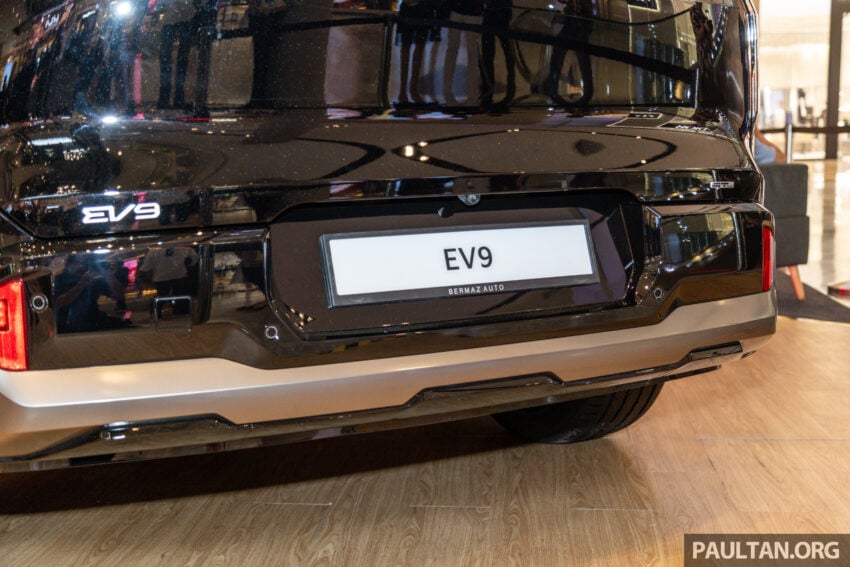 2024 Kia EV9 纯电大型豪华SUV亮相TRX购物中心, 公开对外展示至本周末, 续航里程最长505公里, 售价从37万令吉起 261807