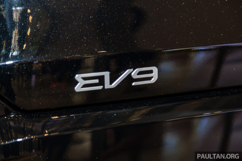 2024 Kia EV9 纯电大型豪华SUV亮相TRX购物中心, 公开对外展示至本周末, 续航里程最长505公里, 售价从37万令吉起 261810