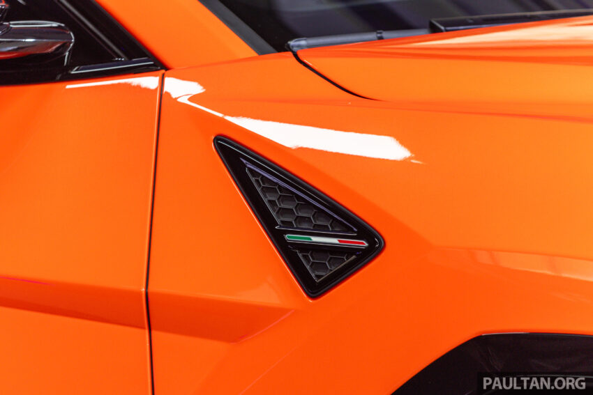 Lamborghini Urus SE 插电混动版本地开卖！输出功率达800 PS/950 Nm、60公里纯电续航里程，净车价RM1.03m 261004
