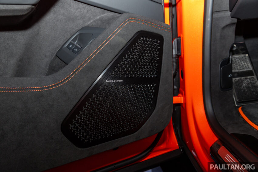 Lamborghini Urus SE 插电混动版本地开卖！输出功率达800 PS/950 Nm、60公里纯电续航里程，净车价RM1.03m 261049