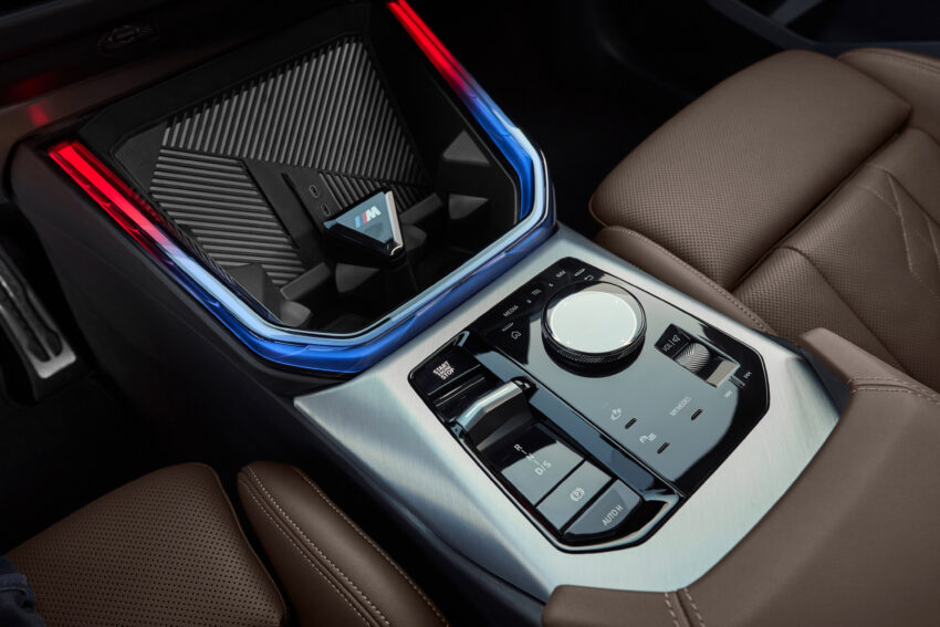 2025 BMW X3 大改款首发, 全新外观设计与科技化内装, PHEV纯电模式续航可达90公里, 全车系都电动化辅助 262509