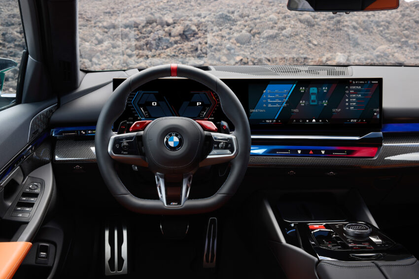 全新大改款 BMW M5 登场！改搭4.4L V8插混动力系列，纯电续航里程69km，可输出727 PS / 1,000 Nm，3.5秒破百 263179