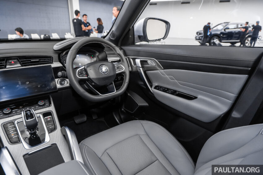 2025 Proton X70 小改款: 全车系1.5L三缸引擎, 车头设计大改, 荧幕更大, 支持无线 Apple CarPlay 与 Android Auto 263527