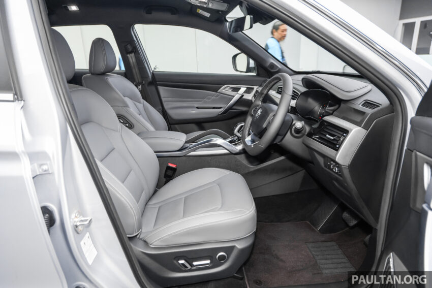 2025 Proton X70 小改款: 全车系1.5L三缸引擎, 车头设计大改, 荧幕更大, 支持无线 Apple CarPlay 与 Android Auto 263446