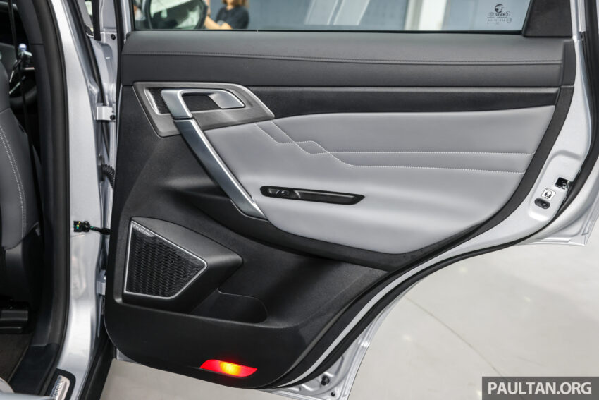 2025 Proton X70 小改款: 全车系1.5L三缸引擎, 车头设计大改, 荧幕更大, 支持无线 Apple CarPlay 与 Android Auto 263545