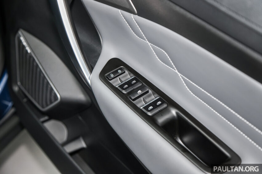 2025 Proton X70 小改款: 全车系1.5L三缸引擎, 车头设计大改, 荧幕更大, 支持无线 Apple CarPlay 与 Android Auto 263354