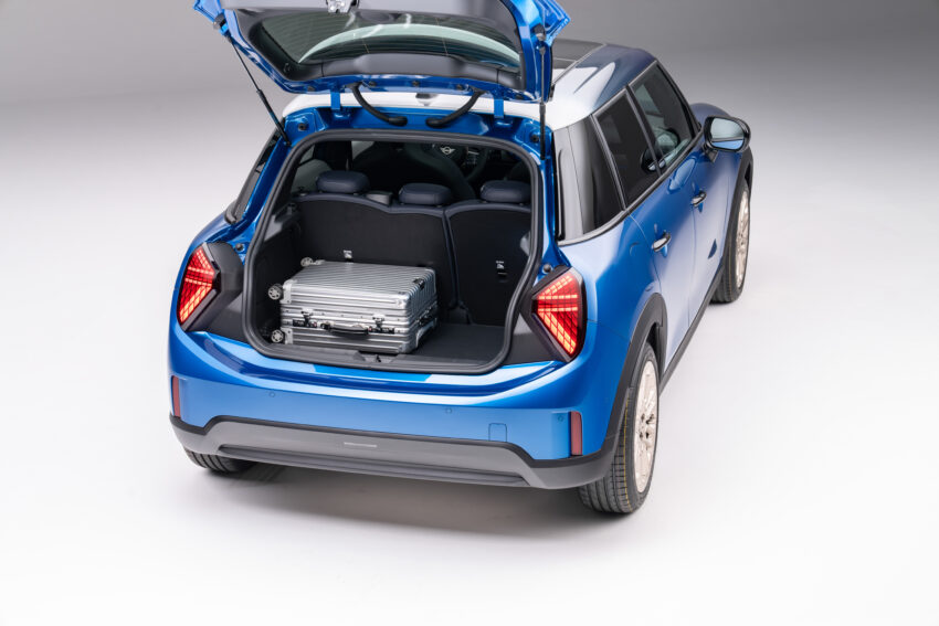 2024 MINI Cooper 5 Door 五门版大改款首发, 沿用旧底盘, 外型与内装大改, 搭载1.5L三缸或2.0L四缸涡轮汽油引擎 262088