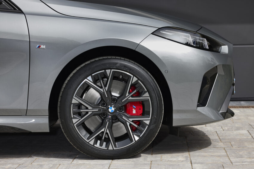 2025 F70 BMW 1 系列大改款全球首发, 汽油版首次去掉“i” 261083
