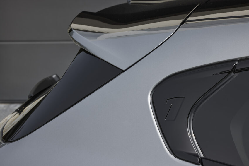2025 F70 BMW 1 系列大改款全球首发, 汽油版首次去掉“i” 261088