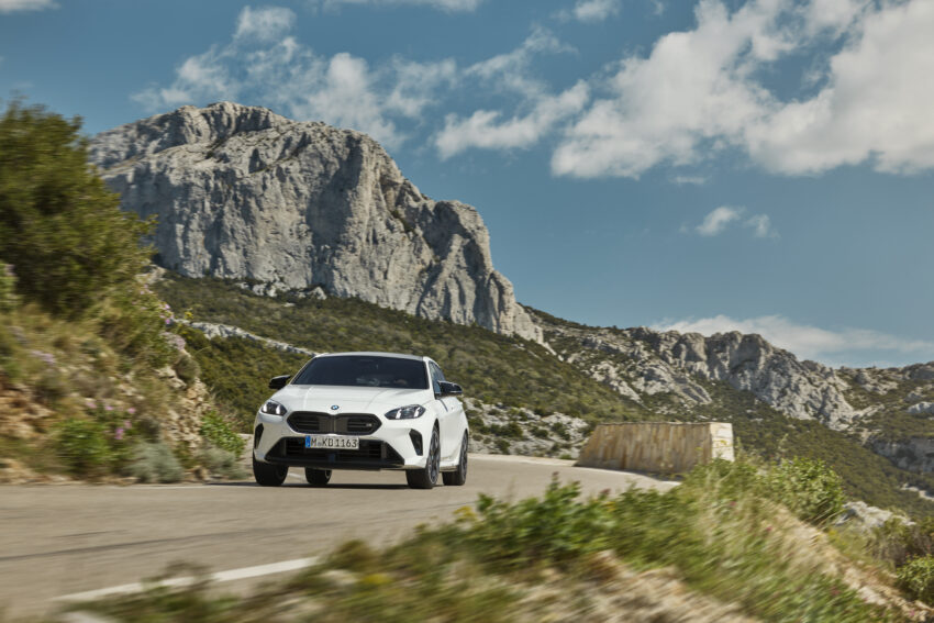 2025 F70 BMW 1 系列大改款全球首发, 汽油版首次去掉“i” 261124