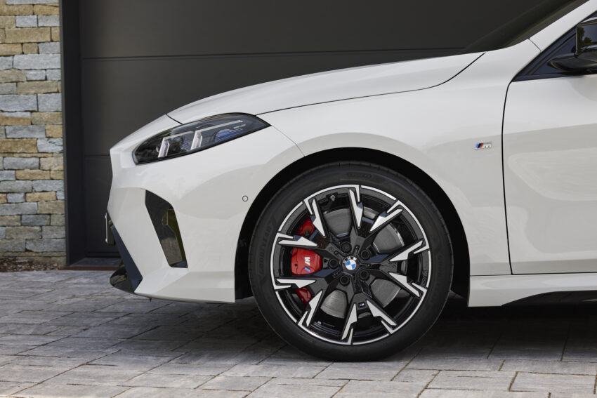 2025 F70 BMW 1 系列大改款全球首发, 汽油版首次去掉“i” 261158